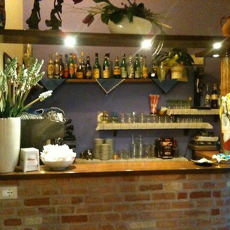 Agriturismo Lo Sgorzolo Pergola Buitenkant foto