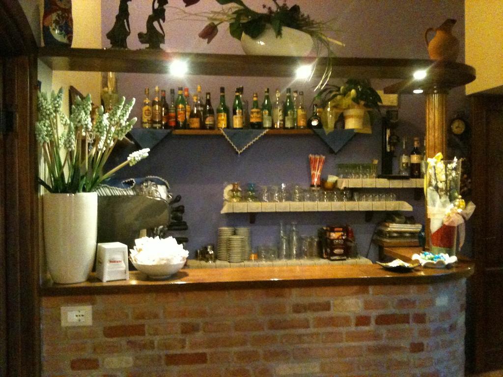 Agriturismo Lo Sgorzolo Pergola Buitenkant foto
